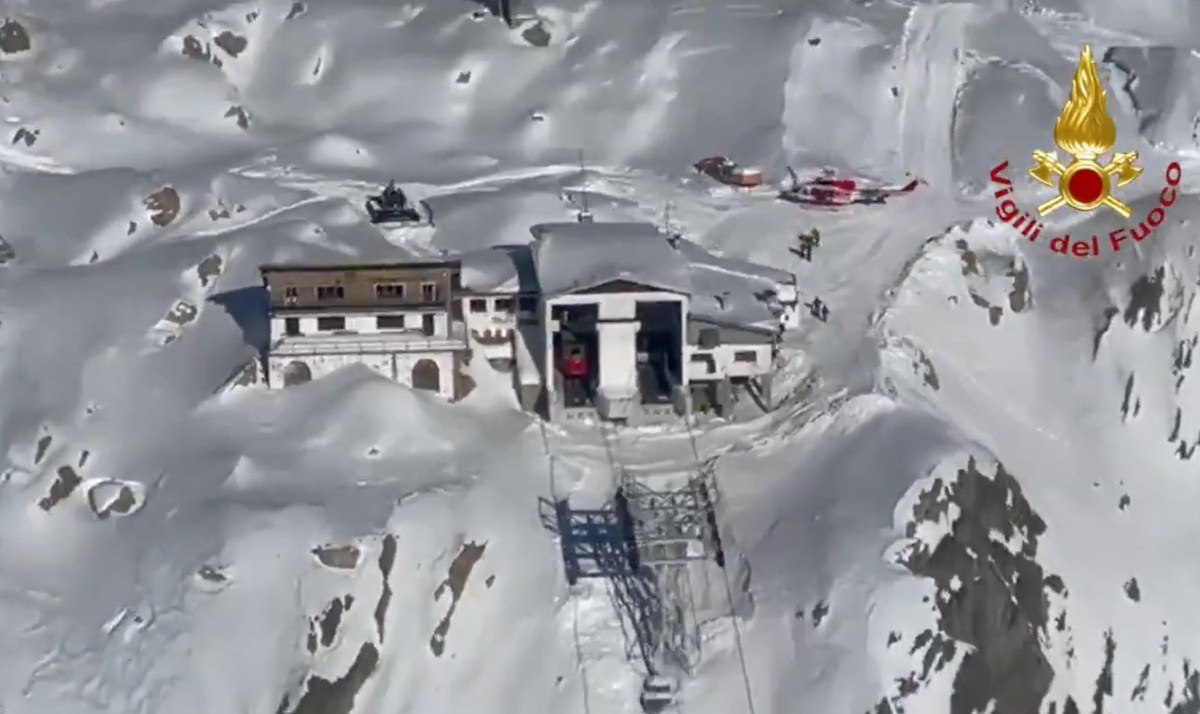 Chwile grozy w kolejce linowej. Ponad sto osób uwięzionych