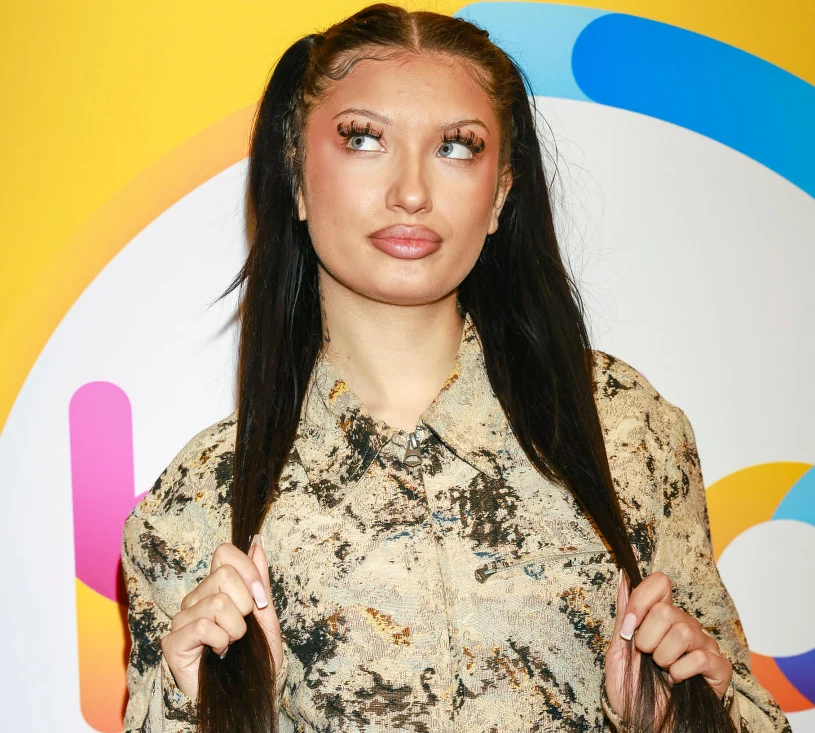 Wyczyszczony profil Viki Gabor na Instagramie. Zamieszanie po zaręczynach