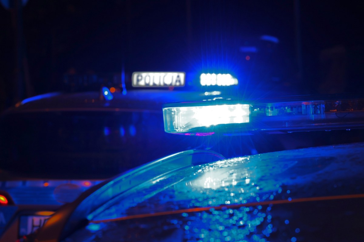 Wypadek w Radzewie. Kobieta i dziecko pod lodem