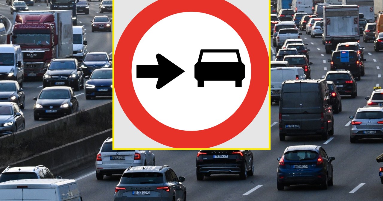 Czarna strzałka skierowana w auto to znak dla zapominalskich