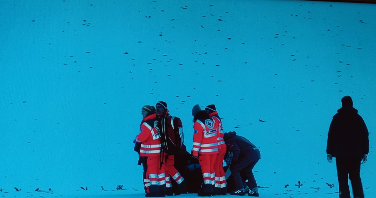 Poważny upadek na skoczni w Ga-Pa, Antti Aigro zwieziony w toboganie