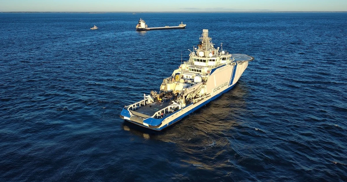 Fińskie służby zatrzymały płynący pod karaibską banderą transportowiec Fitburg, podejrzewany o poważne uszkodzenie kluczowego podmorskiego kabla telekomunikacyjnego łączącego Helsinki z Tallinem. W rękach policji jest 14 członków załogi statku, który płynął z Petersburga w Rosji do Izraela. To obywatele Rosji, Gruzji, Kazachstanu i Azerbejdżanu.