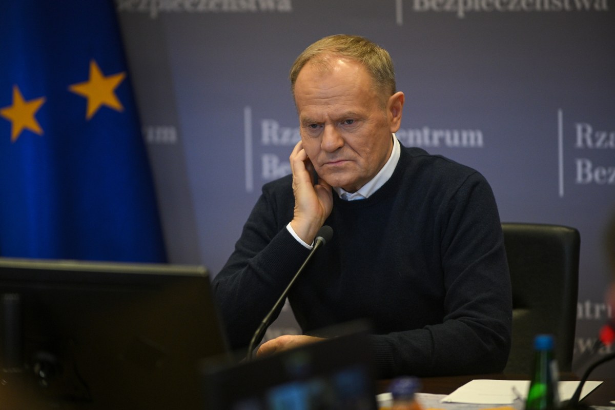 ​Tusk o sytuacji pogodowej: Należy przyjmować warianty pesymistyczne
