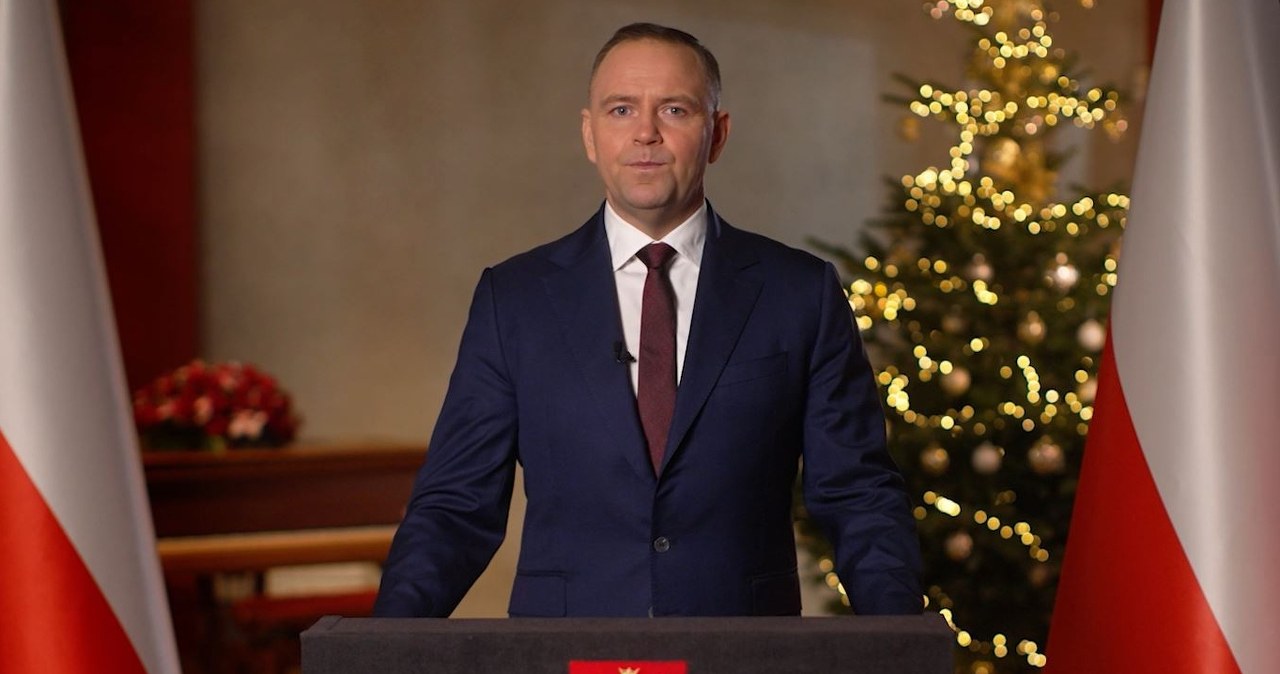 Noworoczne orędzie Karola Nawrockiego. Prezydent mówił o „nowym kierunku” Noworoczne orędzie Karola Nawrockiego. Prezydent mówił o „nowym kierunku”