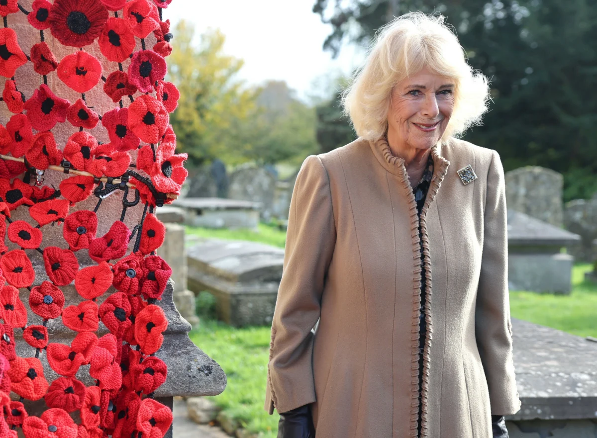 Brytyjska królowa Kamila po raz pierwszy opowiedziała o tym, jak padła ofiarą napaści seksualnej, kiedy była nastolatką. Wywiad z monarchinią został opublikowany w sylwestra przez BBC. Pierwsze doniesienia dotyczącego tego incydentu pojawiły się w książce "Power and the Palace" wydanej na początku 2025 r. Królowa Kamila od lat angażuje się w kampanię przeciwko wykorzystywaniu seksualnemu. 