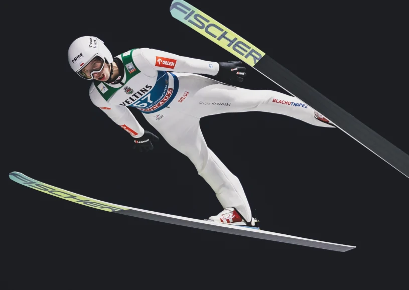 Tomasiak nie przestaje zachwycać, walczył z czołówką. Prevc znowu najlepszy