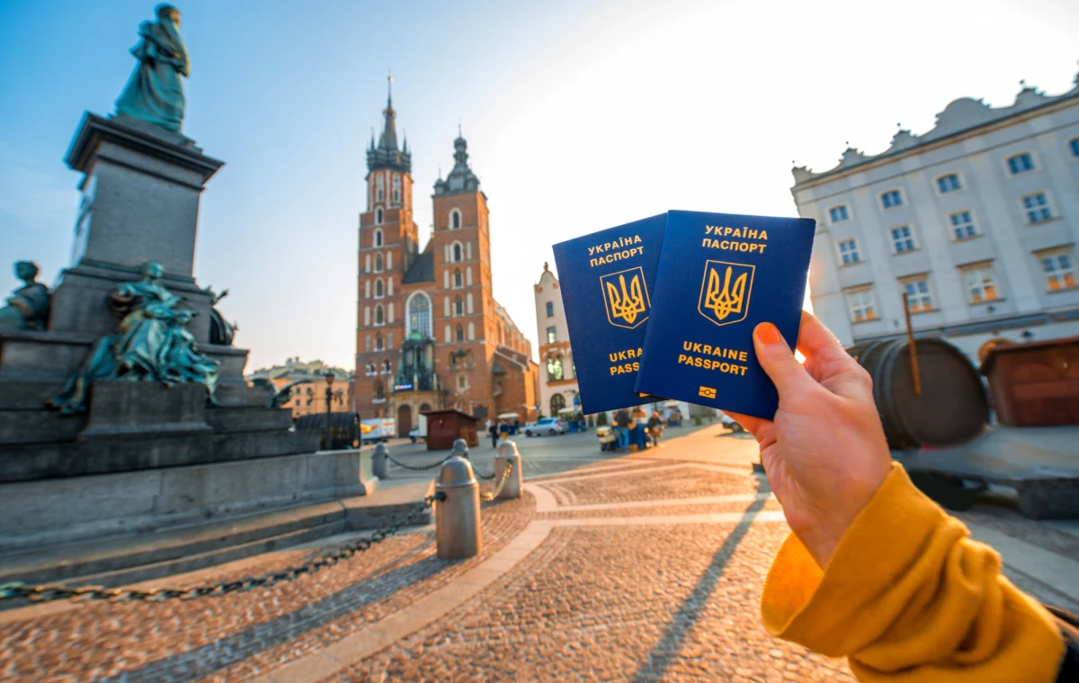 Wraz z rozpoczęciem nowego roku Ukraina i Mołdawia przybliżyły się do wejścia do Unii Europejskiej. Wszystko za sprawą dołączenia obu krajów do unijnego obszaru roamingu - od 1 stycznia posiadacze ukraińskich i mołdawskich numerów telefonów korzystają z usług telekomunikacyjnych w Unii Europejskiej bez dodatkowych opłat.