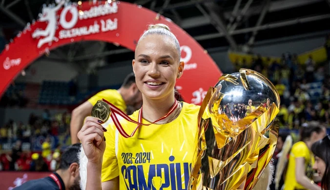 Rosyjska gwiazda chce zagrać w Polsce, jest problem. Czas ucieka