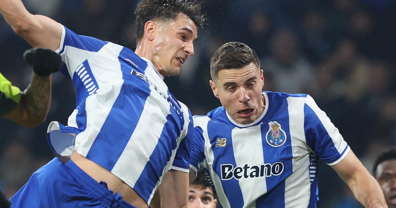 Koszmar w meczu Polaków. Kiwior z Bednarkiem aż łapali się za głowy [WIDEO]