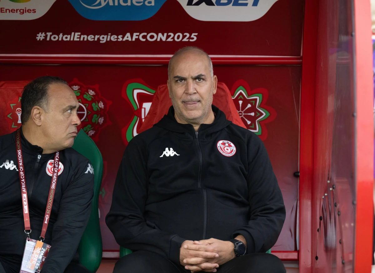 ​Piłkarska federacja Tunezji wobec niepowodzenia reprezentacji tego kraju na rozgrywanym Pucharze Narodów Afryki postanowiła zwolnić cały sztab trenerski. Tunezja to potencjalny rywal Polski w tegorocznych mistrzostwach świata, o ile Biało-Czerwoni awansują na mundial. 