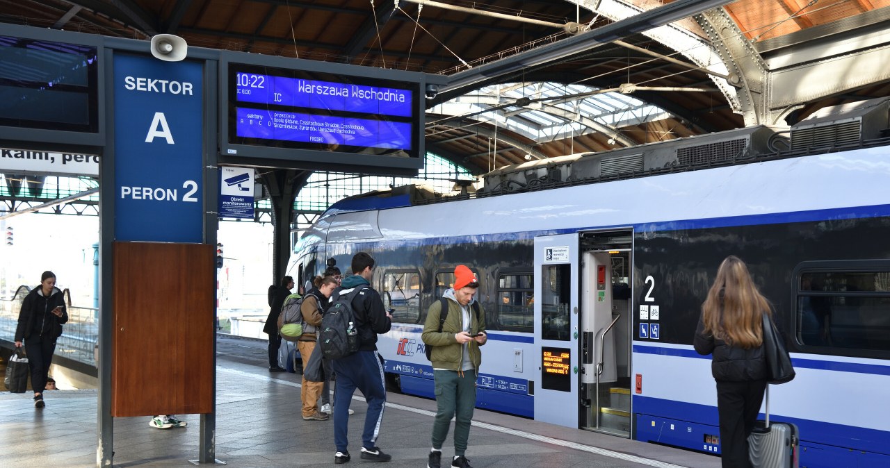 To najstarsza linia kolejowa w Polsce. Powstała 184 lata temu