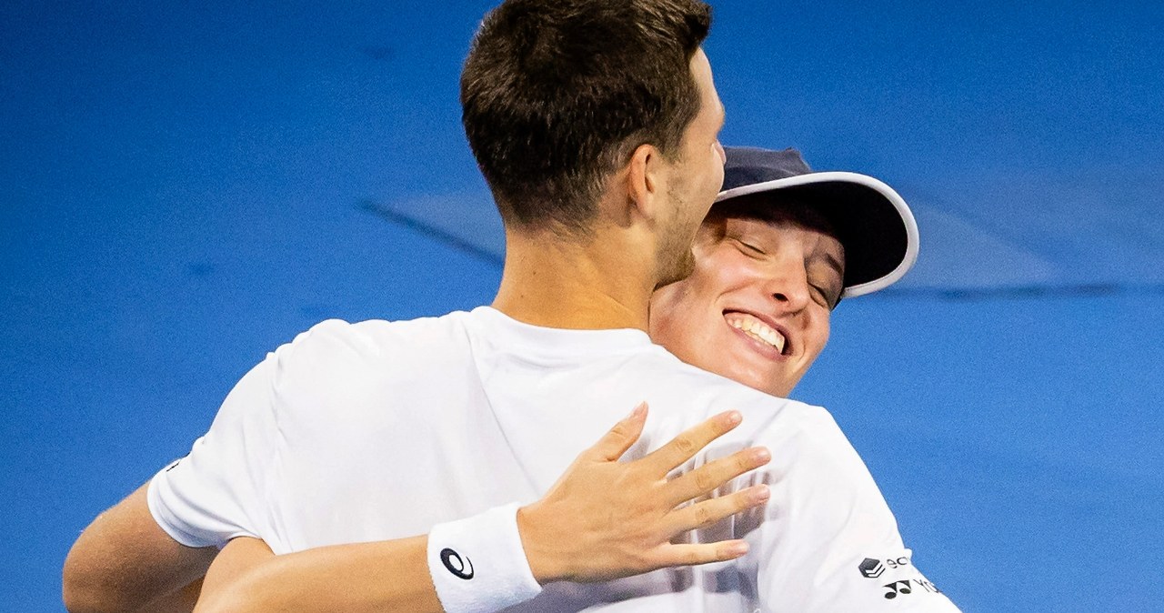 Świątek i Hurkacz uchwyceni za kulisami. Puściły emocje, i to w takiej chwili