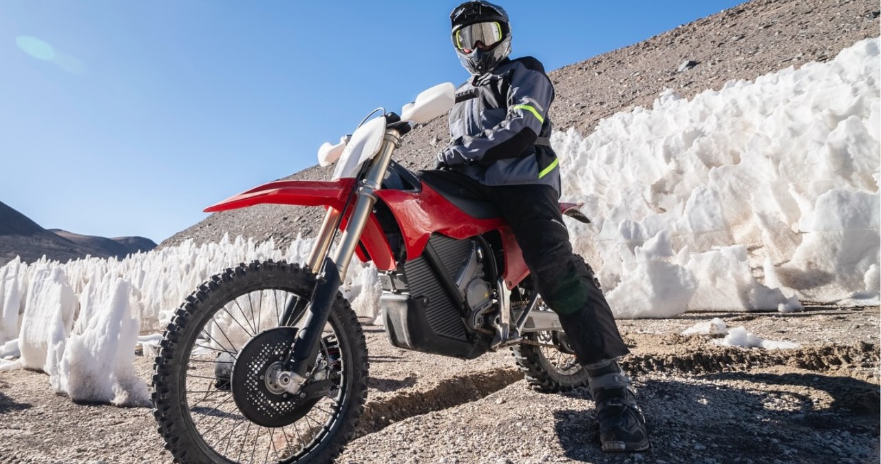 Elektrykiem pobił rekord Guinessa. Spalinowy motocykl nie miał szans