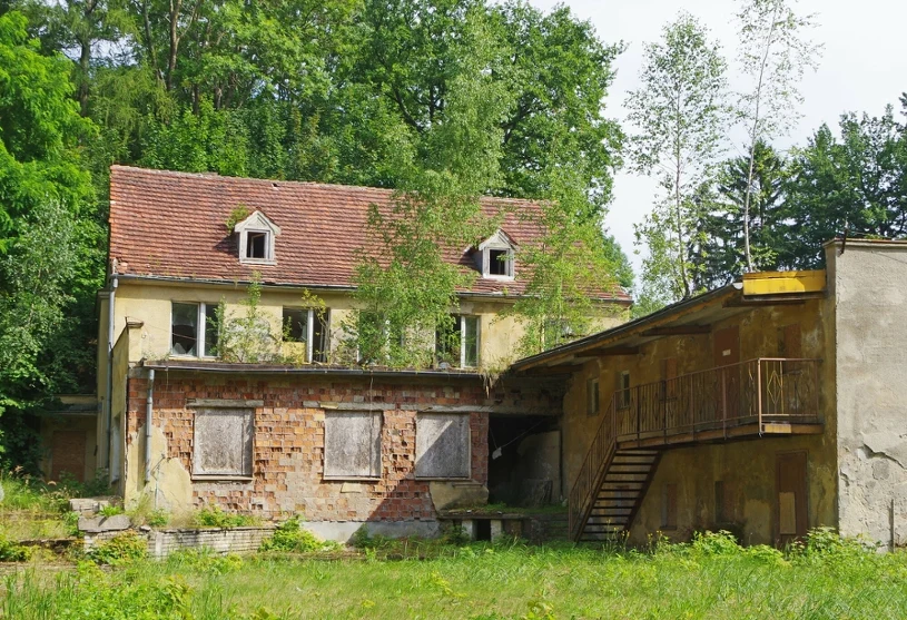 70 tys. pustostanów w Polsce. Gminy nie mają na nie pomysłu