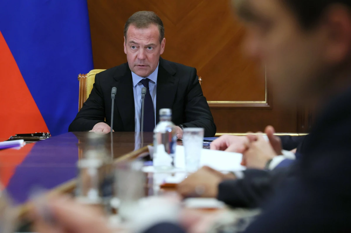 Berlin ostro potępił ostatnie wypowiedzi Dmitrija Miedwiediewa, w których zasugerował on, że kanclerz Niemiec Friedrich Merz powinien zostać porwany podobnie jak przywódca Wenezueli - Nicolas Maduro.