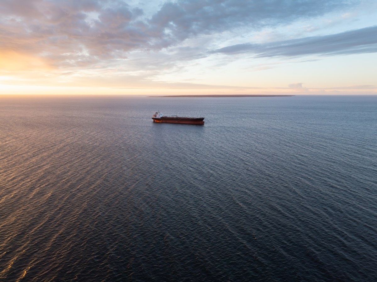 Tankowce z ropą dyskretnie opuszczają Wenezuelę mimo amerykańskiej blokady
