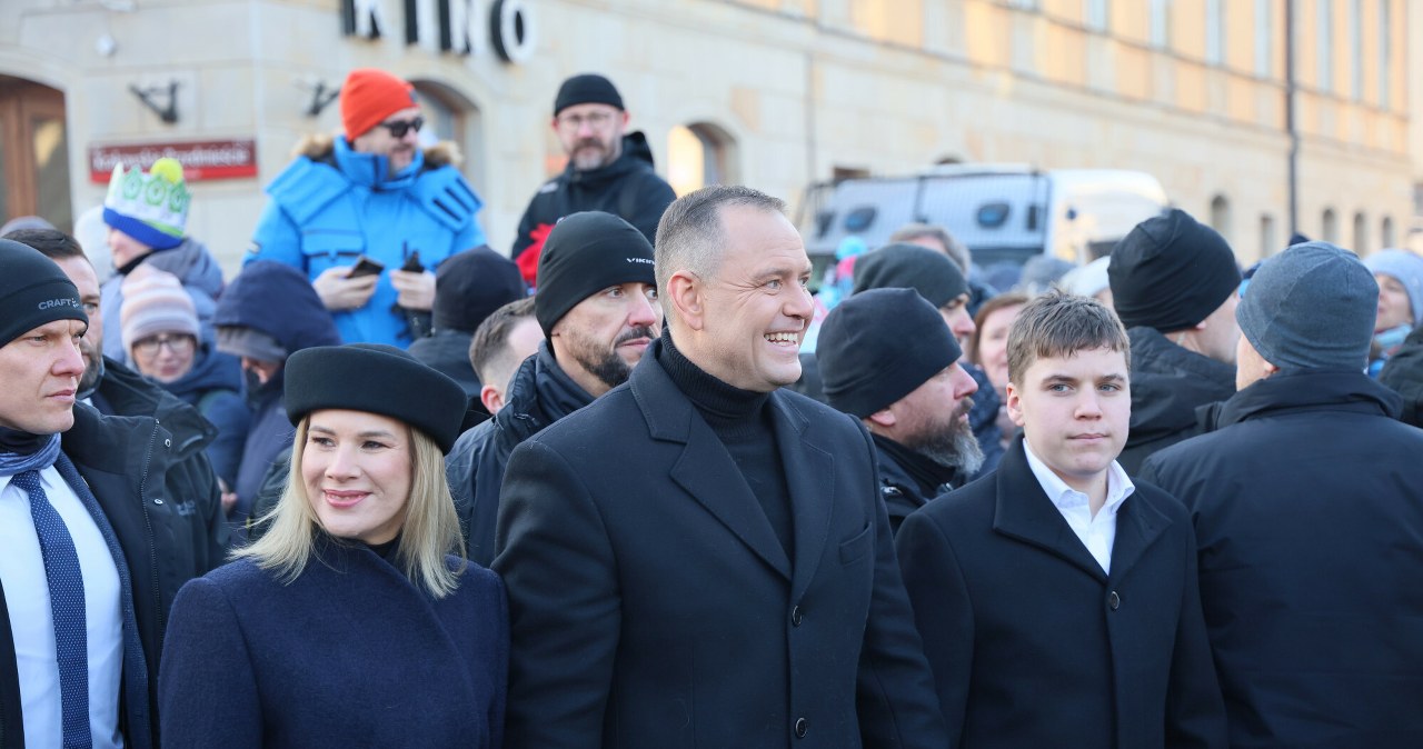 Karol Nawrocki dołączył do tłumu. "Będziemy szli, mówiąc głośno"