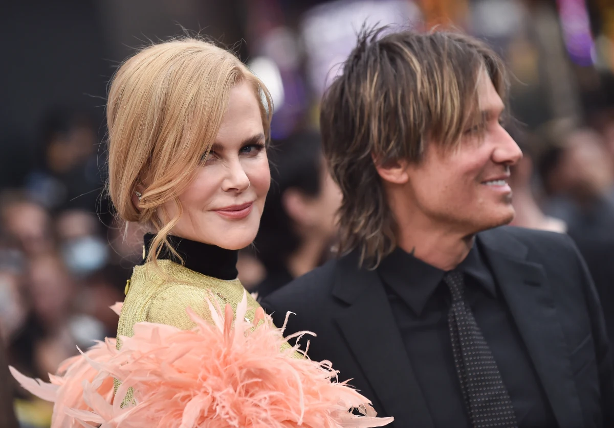 Nicole Kidman i Keith Urban 6 stycznia rozwiedli się po 19 latach małżeństwa - podaje portal TMZ. Szczegóły ugody dotyczącej opieki nad dziećmi i podziału majątku zostały ustalone jeszcze przed formalnym rozstaniem.