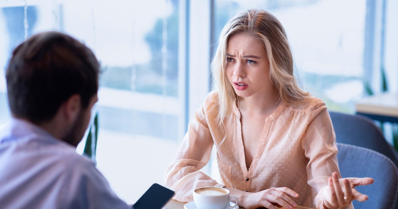 Randkowanie po 30.: festiwal rozczarowań i "pływanie w soku ze śmieci"?