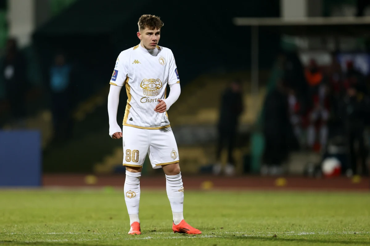 17-letni Oskar Pietuszewski został piłkarzem FC Porto - poinformowała w środę Jagiellonia Białystok, dotychczasowy klub młodego zawodnika. Transfer potwierdziło także Porto, ujawniając klauzulę odstępnego.