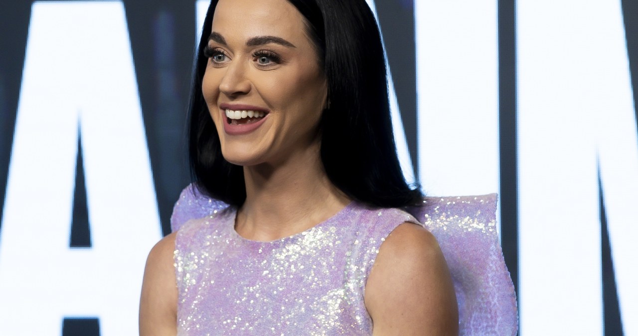 Coraz odważniej pokazuje partnera. Prywatne kadry trafiły do sieci