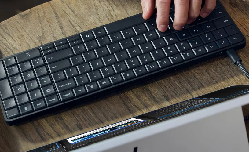 Prościej się nie da. Ta klawiatura to pełny komputer