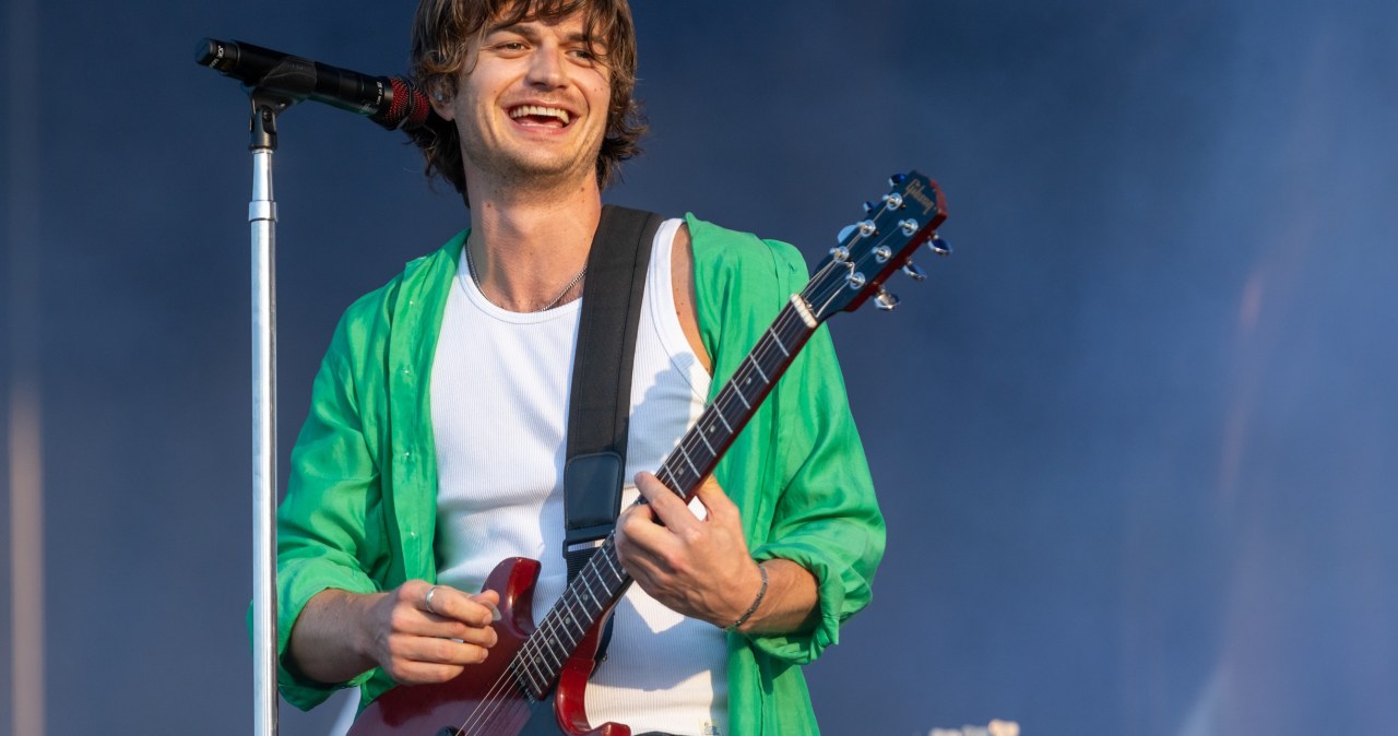 Aktor z serialu Netflixa podbił Spotify. Jego utwór jest na szczycie listy