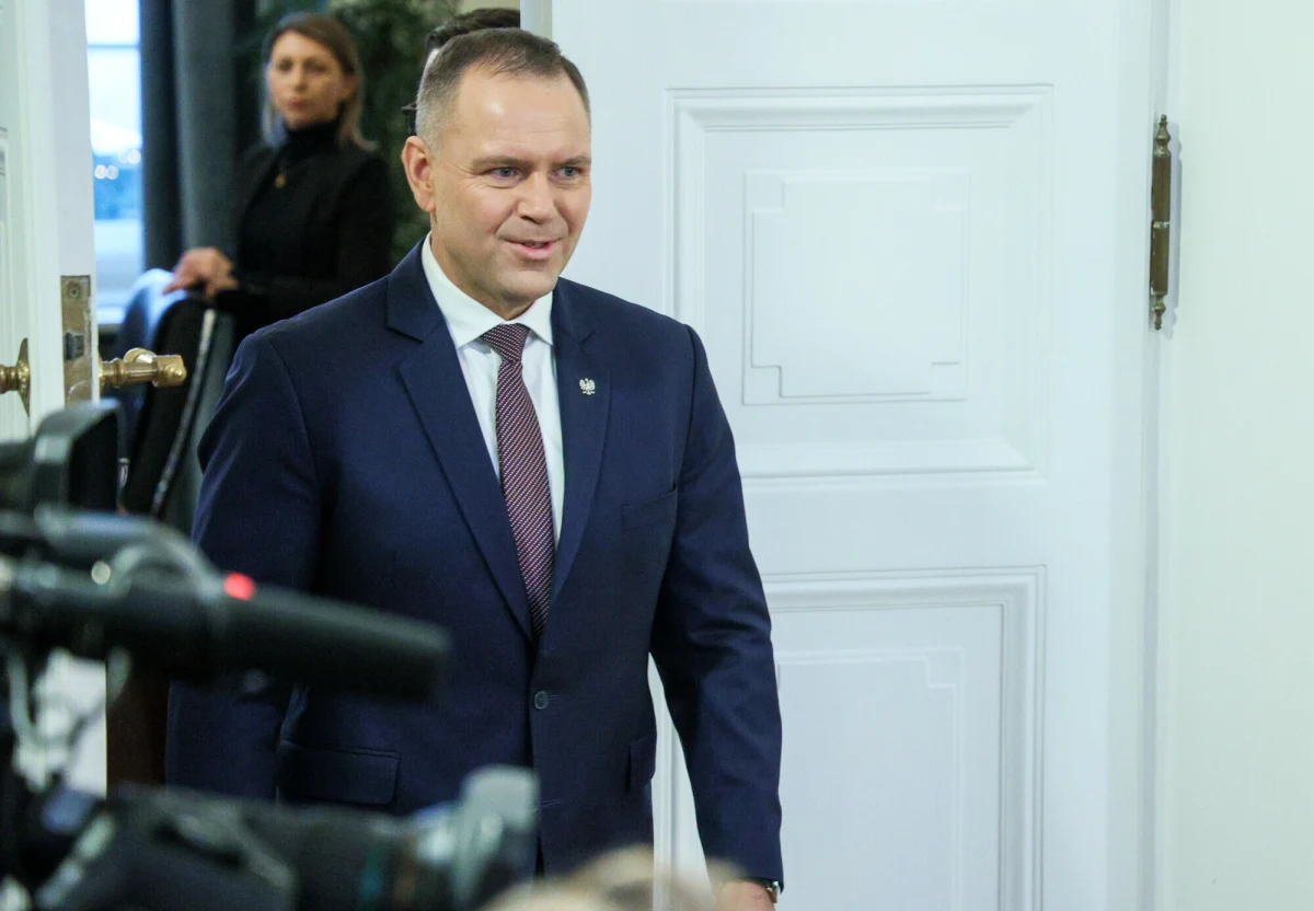 W przyszłym tygodniu dojdzie do spotkania Władysława Kosiniaka-Kamysza i Tomasza Siemoniaka z Karolem Nawrockim. Podczas rozmowy poruszona zostanie m.in. kwestia braku zgody prezydenta na nominacje na I stopień oficerski funkcjonariuszy Agencji Bezpieczeństwa Wewnętrznego i Służby Kontrwywiadu Wojskowego. 