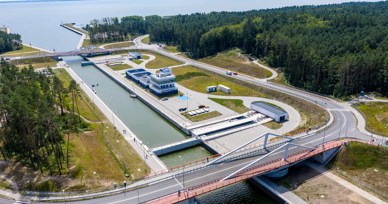 Tyle statków przepłynęło Mierzeją Wiślaną. Po przekopie błysku brak?