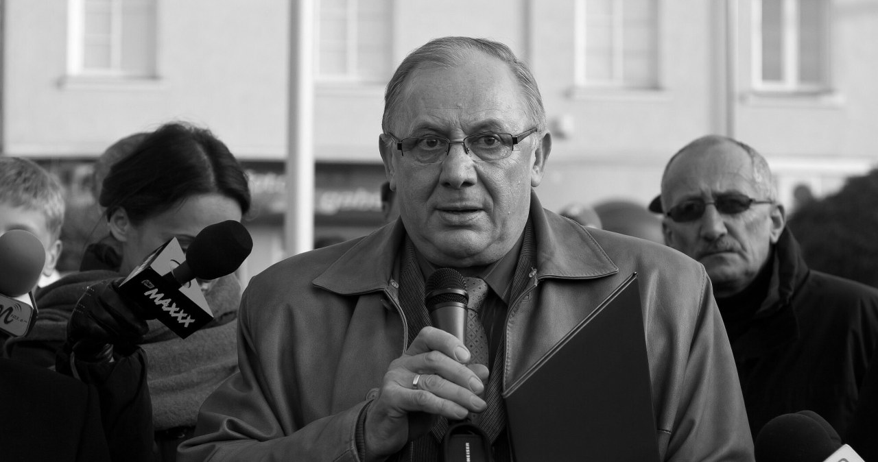 Mieczysław Czerniawski nie żyje. Były poseł i prezydent Łomży miał 77 lat Mieczysław Czerniawski nie żyje. Były poseł i prezydent Łomży miał 77 lat