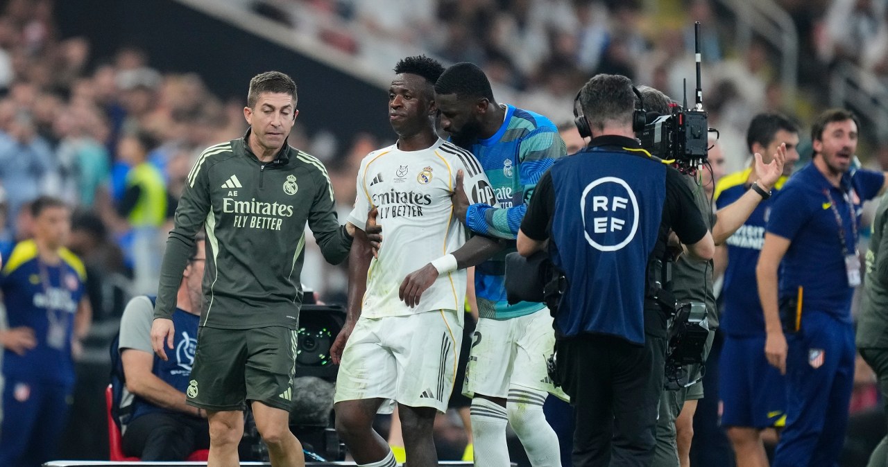 Wrze po derbach Madrytu. Spięcie Viniciusa z Simeone, posypały się kartki