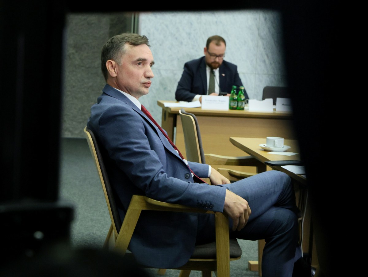 Węgry udzieliły azylu politycznego dwóm Polakom. Widzieliśmy dokument