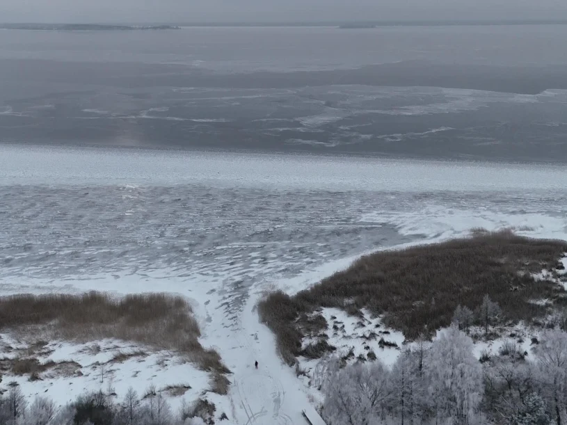 Mróz skuł Mazury i Tatry. Zamarzły jeziora i wodospady