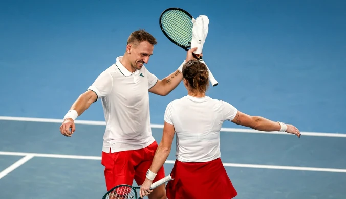 Świątek zagrała va banque, doszło do zmiany w drużynie. Polska zagra o finał