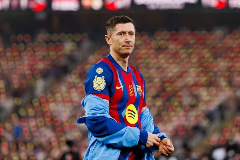 Tuż po El Clasico taki komunikat ws. Lewandowskiego. Brakuje tylko 21 dni