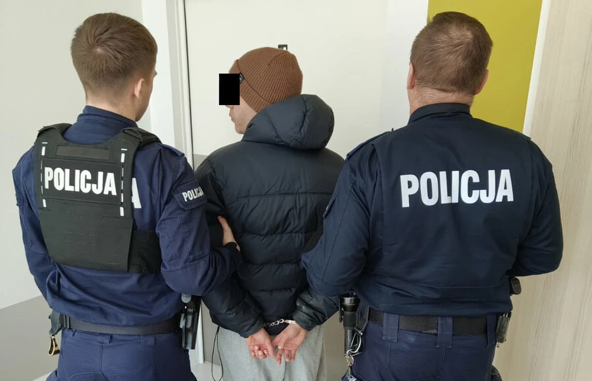 W mieszkaniu na warszawskich Bielanach znaleziono zwłoki 18-latki. Ciało dziewczyny odkryto w zajmowanym przez 28-latka pokoju. Mężczyzna usłyszał już zarzut zabójstwa i został tymczasowo aresztowany na trzy miesiące. Grozi mu dożywocie.