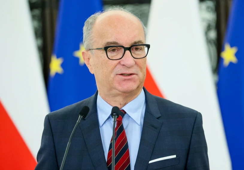 Azyl dla Zbigniewa Ziobry. Marszałek Sejmu zapowiada "stosowne decyzje"