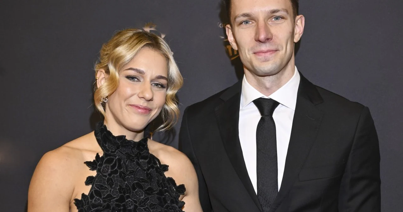 Aleksandra Mirosław na ściance podczas Gali Mistrzów Sportu. Nie była sama