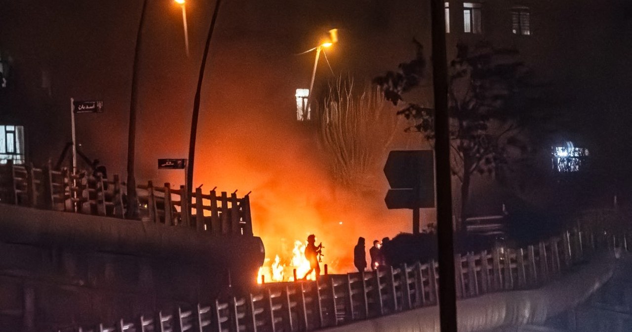 Antyrządowe protesty w Iranie. Media: choćby 20 tys. ofiar