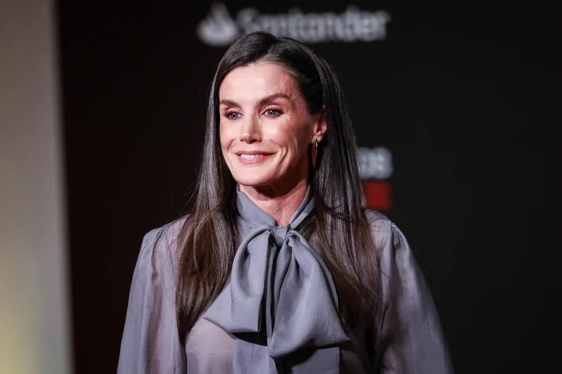 Ten element jest już hitem. Królowa założyła go kolejny raz i oczarowała