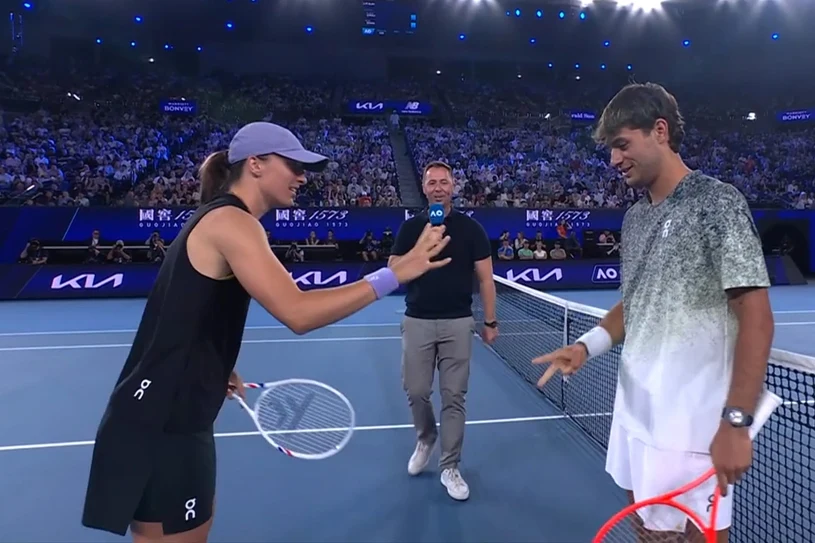 Świątek ruszyła do walki o milion dolarów. Sensacyjny finał na Rod Laver Arena