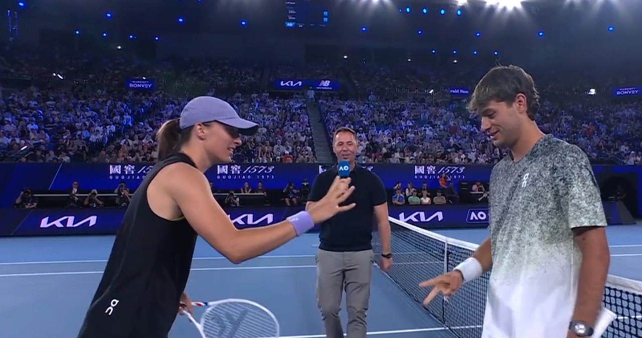 Świątek ruszyła do walki o milion dolarów. Kobieta z mężczyzną w finale