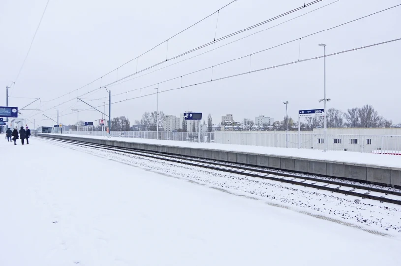 Paraliż na kolei. Masowo odwoływane pociągi, opóźnienia po kilka godzin