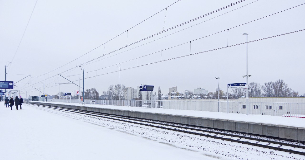 wiadomości,aktualności,Interia Zima uderzyła w kolej. Masowo odwoływane pociągi, są opóźnienia. Apelują do podróżujących