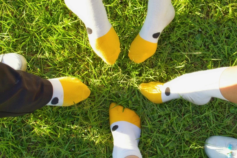 Jak śmieszne skarpetki zmieniają look?