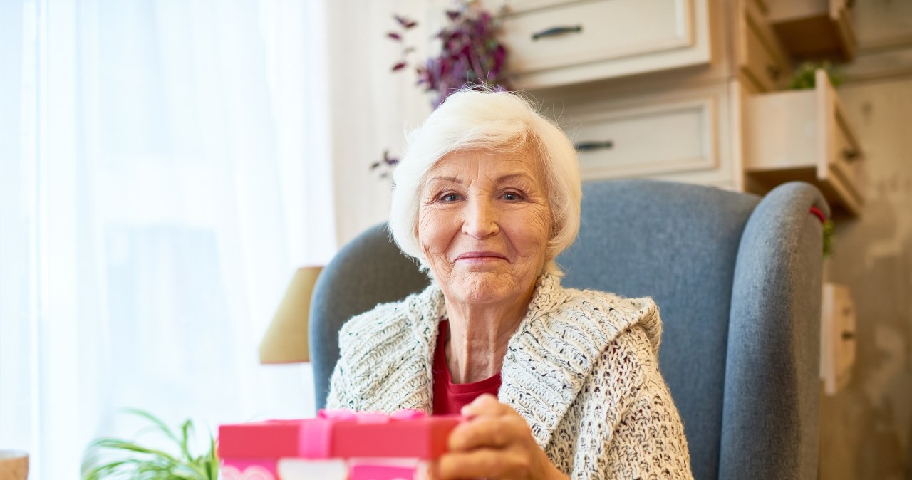 wiadomości,aktualności,Interia Dzień Babci 2026 coraz bliżej. Kiedy powinno się składać życzenia?