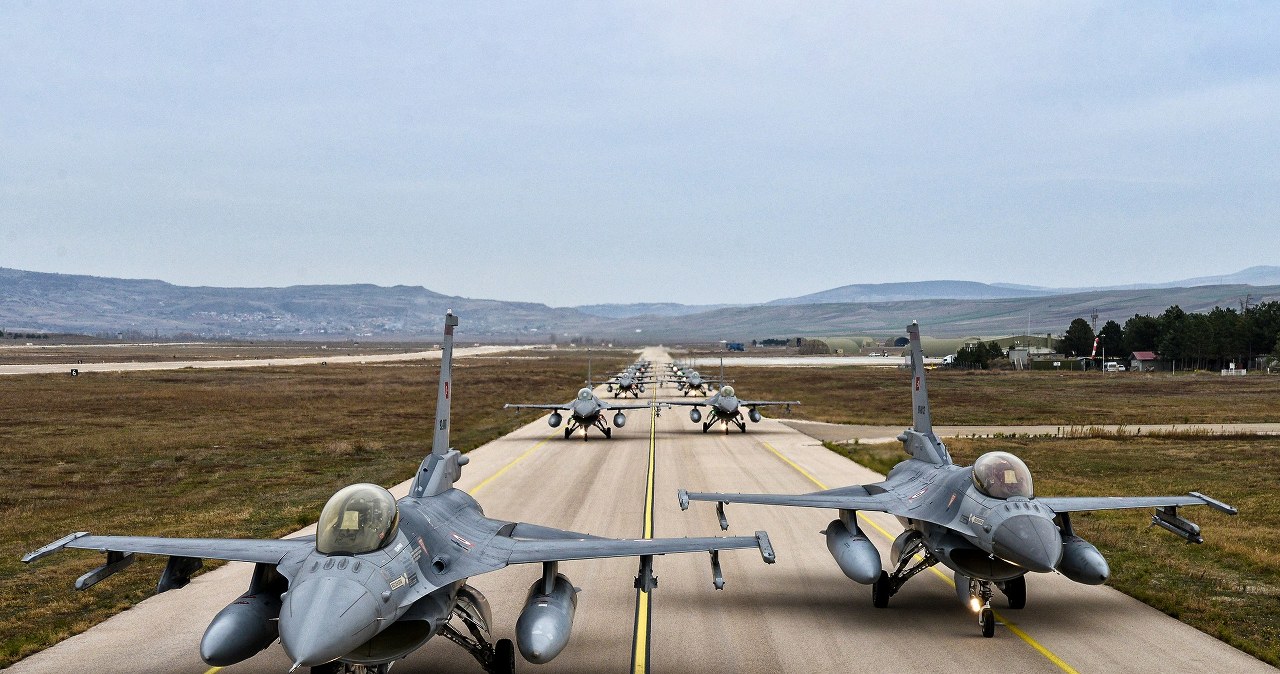 Turcja wzmocni flankę NATO. Myśliwce pojawią się nad Bałtykiem
