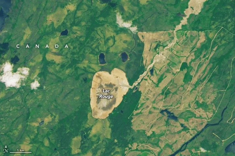 Jezioro zniknęło dosłownie w jedną noc. Mieszkańcy nie dowierzają