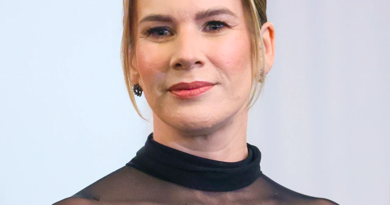 Marta Nawrocka w wieczorowej sukni. Oczy były skierowane tylko na nią