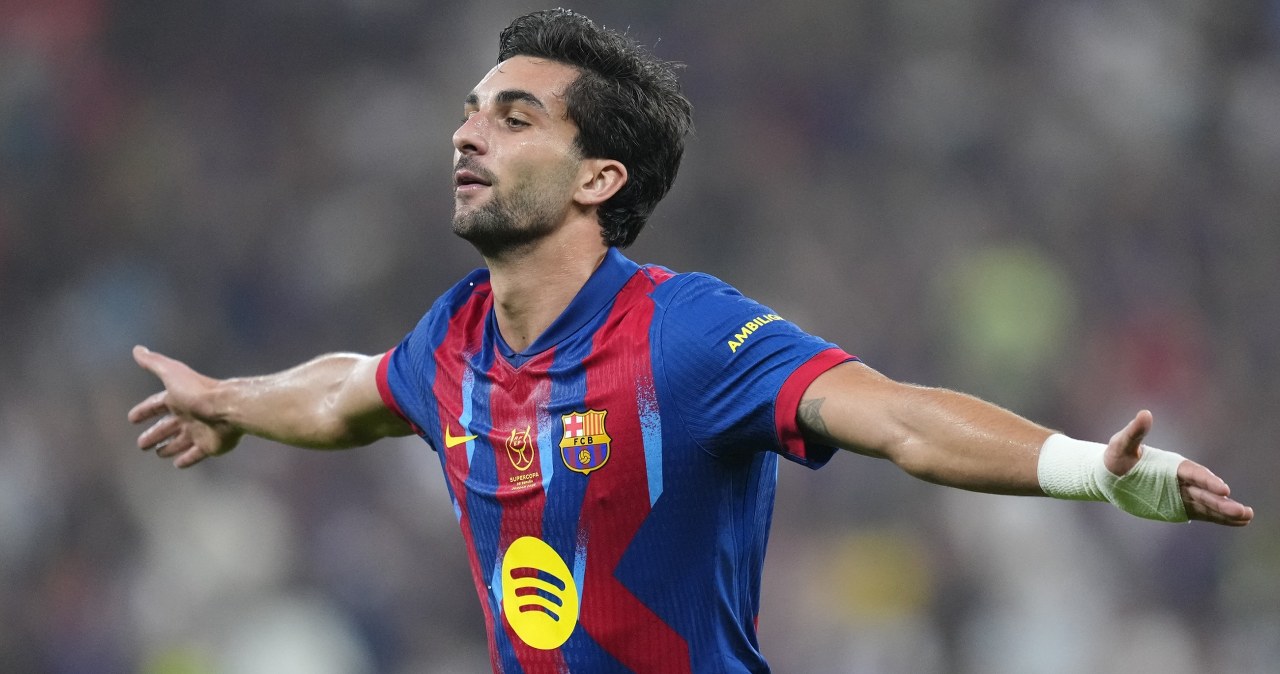 Thriller w meczu Barcelony. Lewandowski posłany w bój. Dwa gole "skasowane"